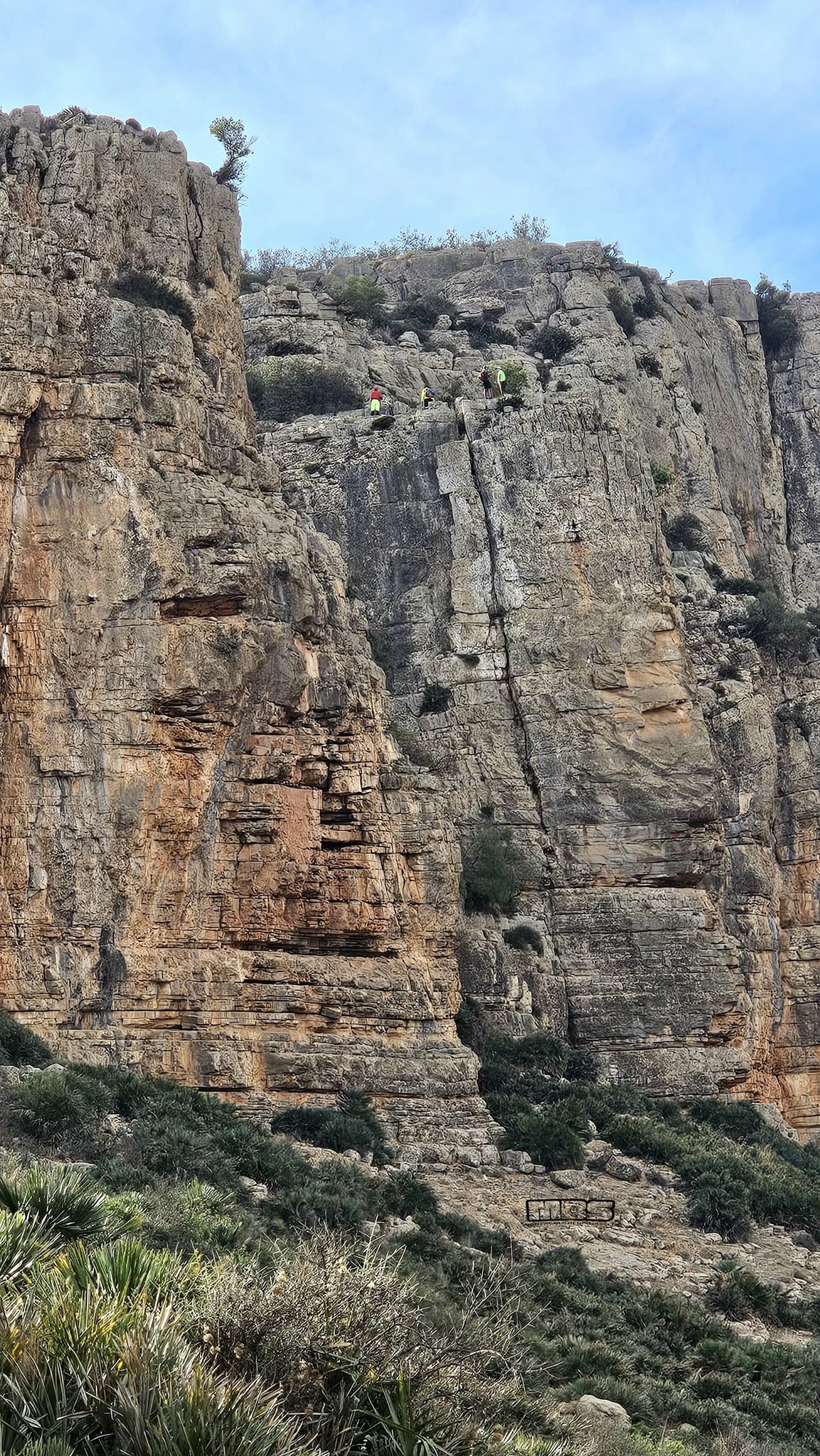      القمم الانكسارية 